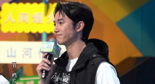 欧美艳星巨胸大乳牛奶